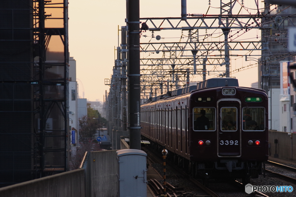 高槻市駅にて阪急3300系