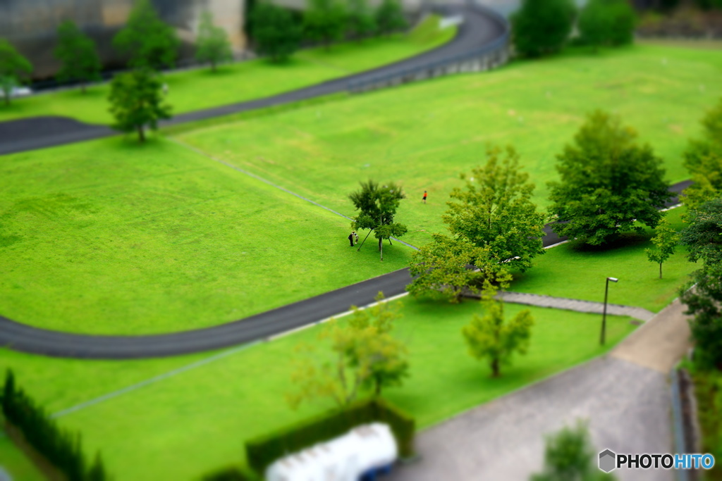日吉ダムの上から