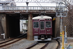瓦斯踏切にて阪急7300系