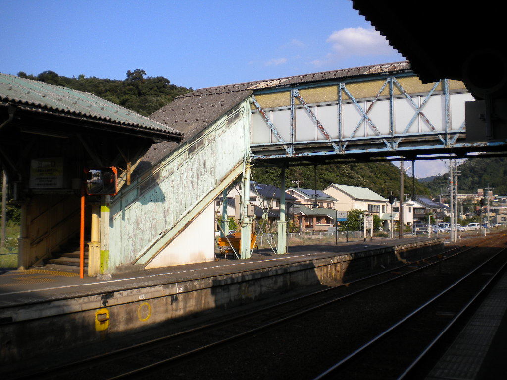 JR由良駅