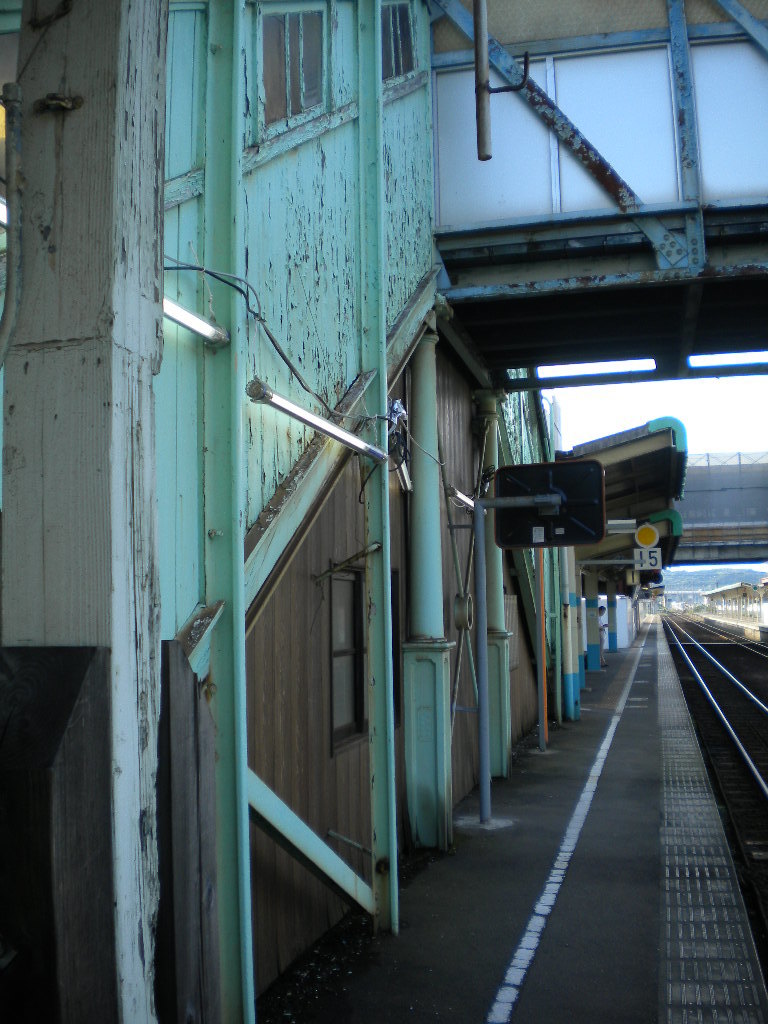 JR由良駅