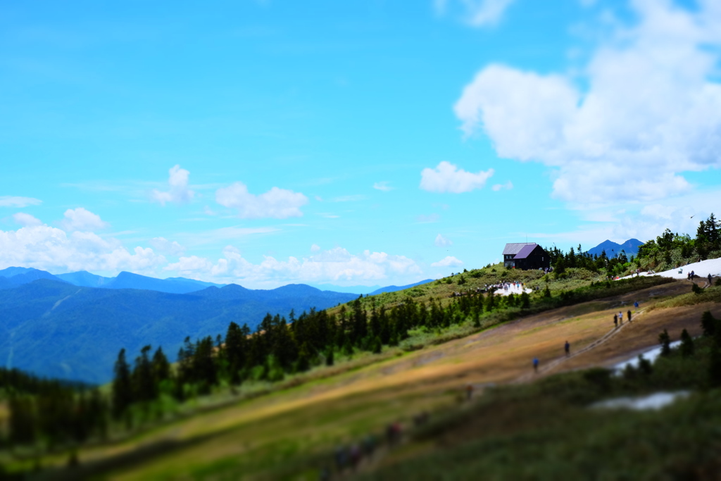 夏の山小屋