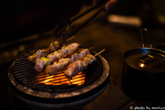 二品目は焼き鳥にカボスを絞って