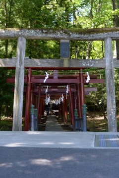 新屋山神社 鳥居