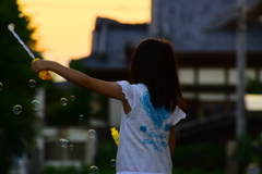 夕方とシャボン玉