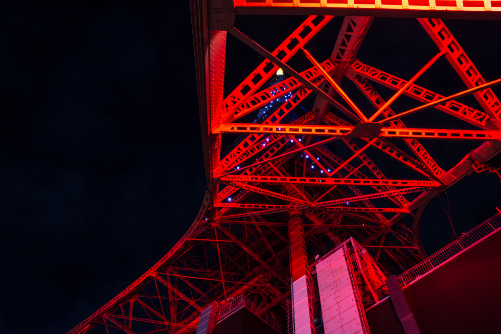 TOKYO TOWER