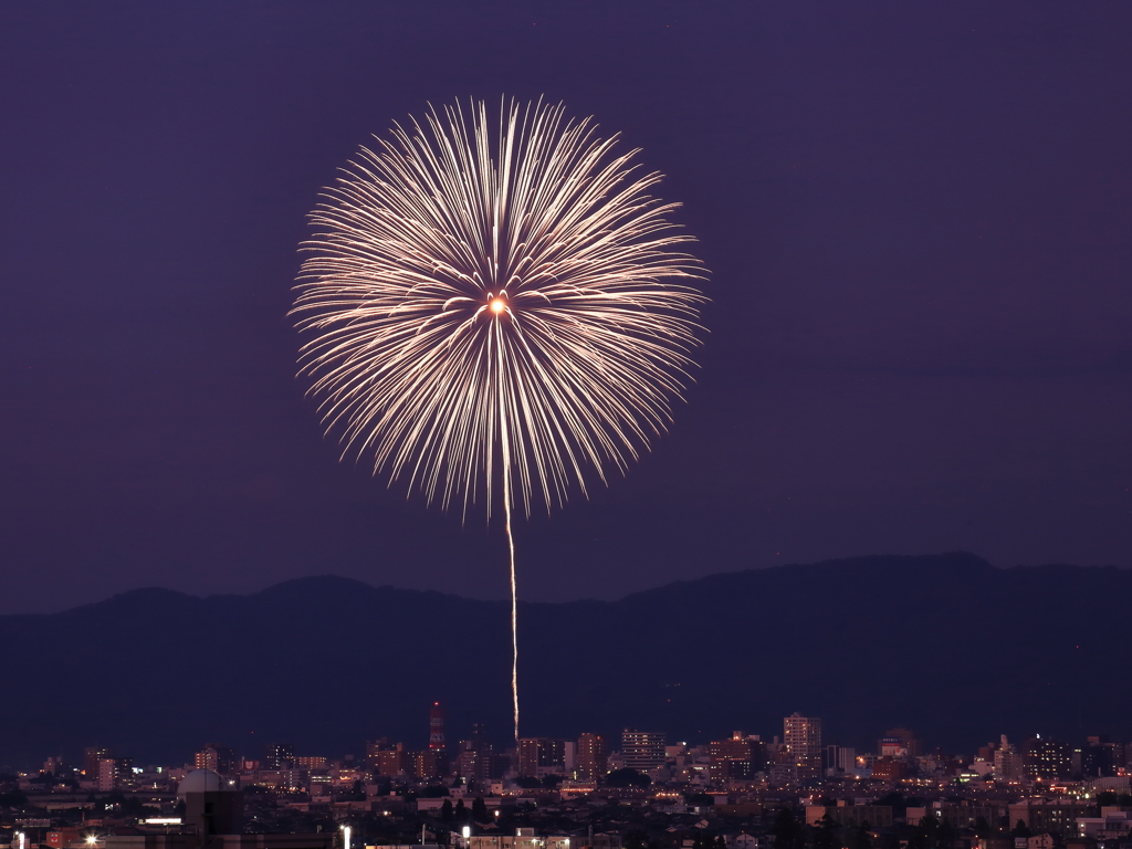 長岡花火 10号玉 慰霊と平和への祈り By Photoshihito Id 写真共有サイト Photohito