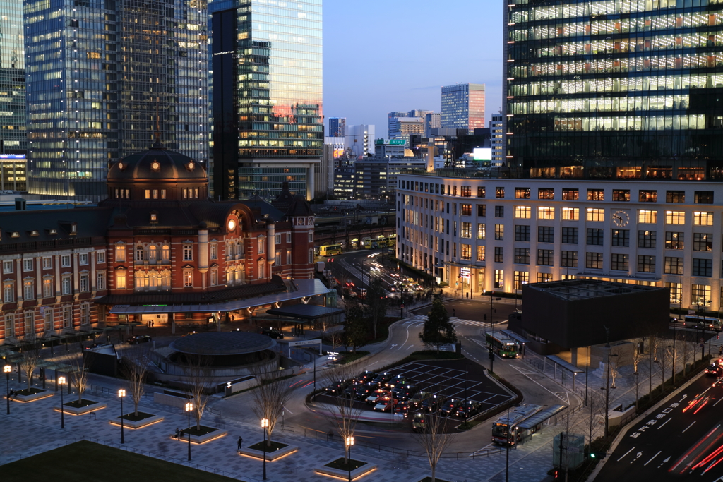 東京駅丸の内南口夕景