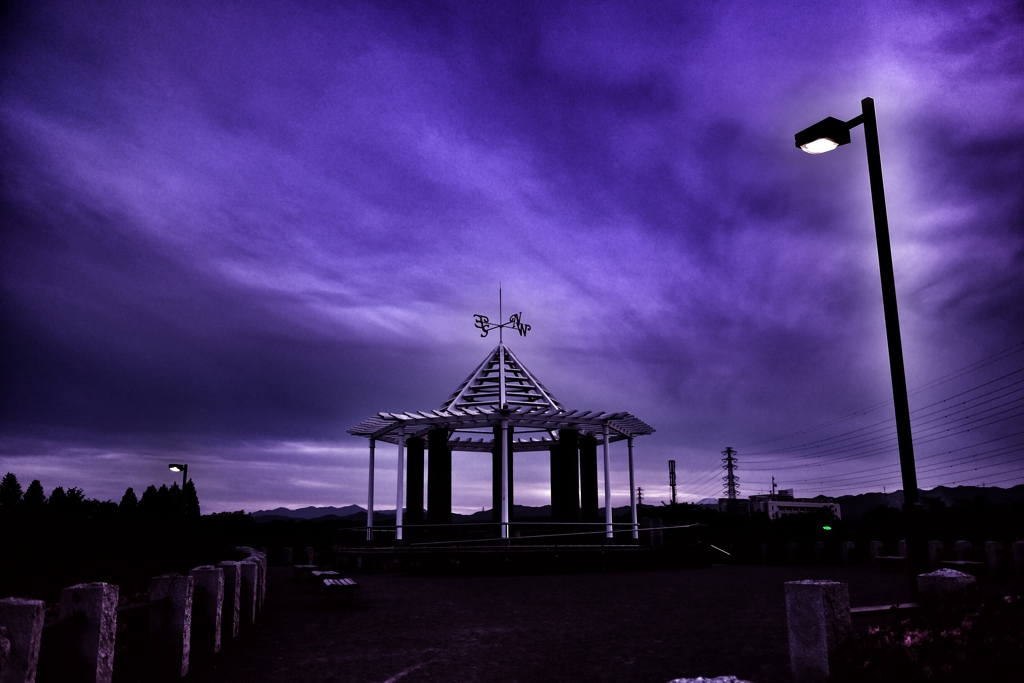 何か起こりそうな予感