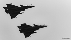 Monochrome Rafale