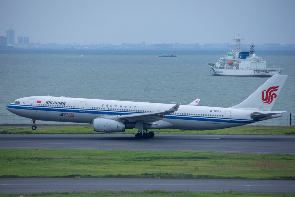 中国国際航空 Airbus A330-343E B-5977