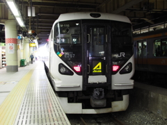 中央本線 特急あずさ E257系0番台(新宿)