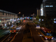 人も車も少なめ