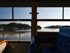 バスから見る海