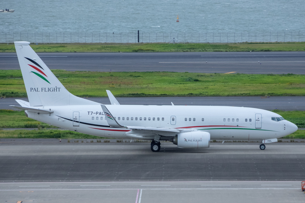 ArabWings Boeing B737-700 T7-PAL