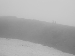 霧の登山道
