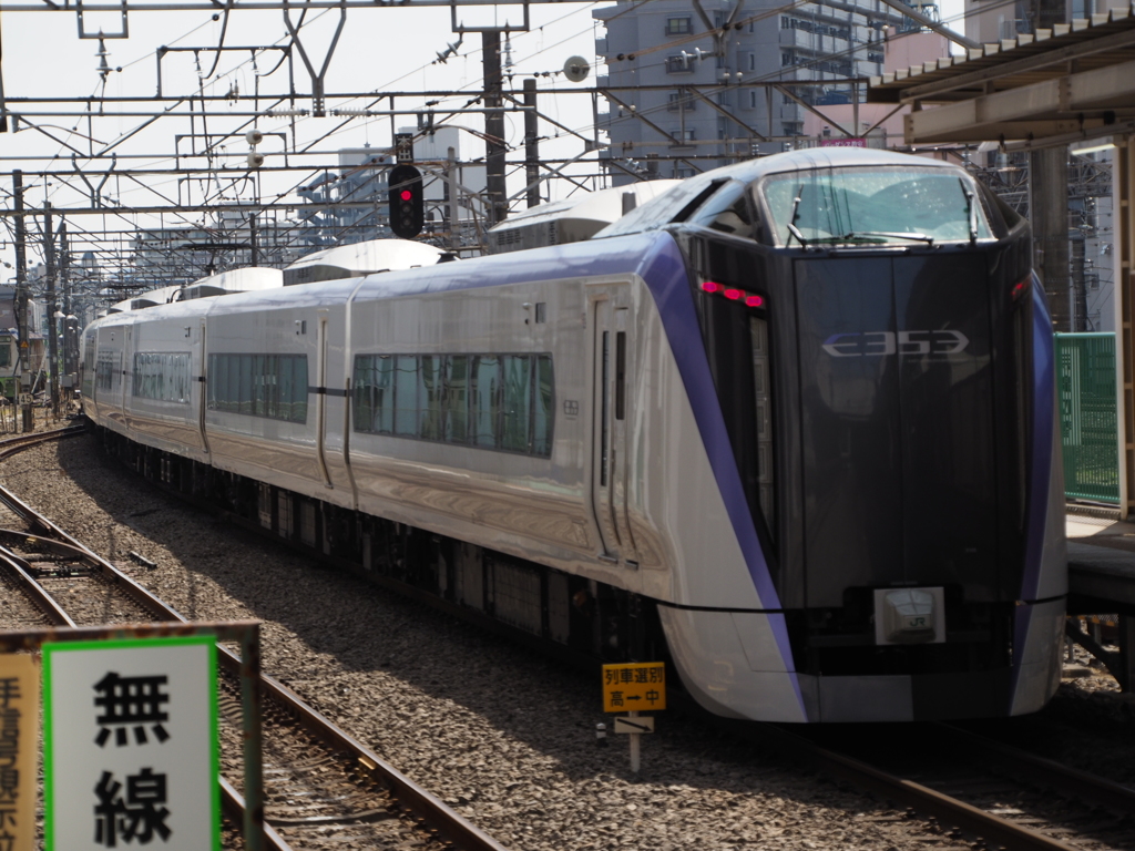 中央本線 特急スーパーあずさ 53系 立川 By くるるぐんそー Id 写真共有サイト Photohito