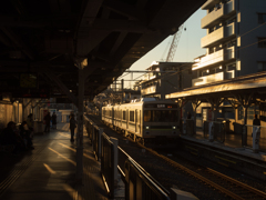 夕刻の駅