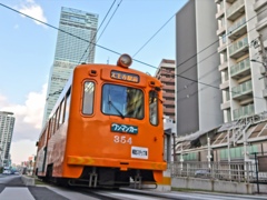 路面電車が走る街