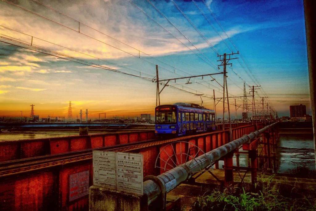 川越えの夕景