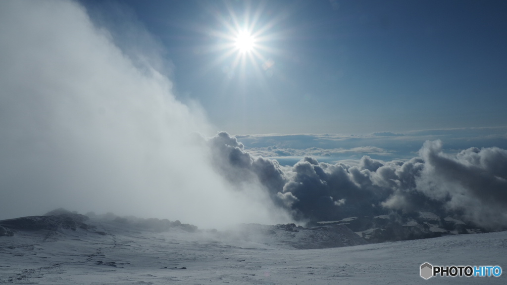 穏やかな山頂台地