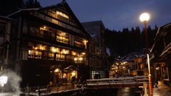 銀山温泉