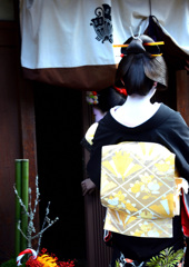 舞妓さんの始業式