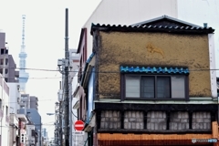 老舗もビルに、、、