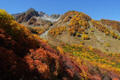 錦燃える岩稜