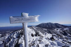 極寒の山頂