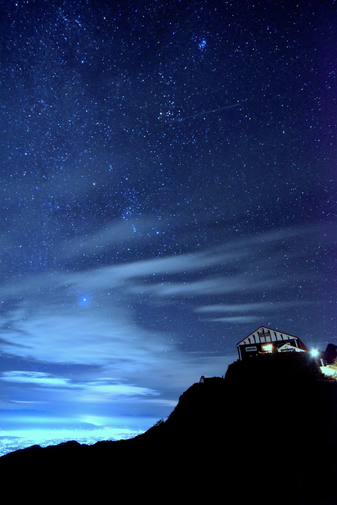 星空の燕山荘