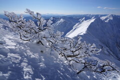 白銀の谷川連峰