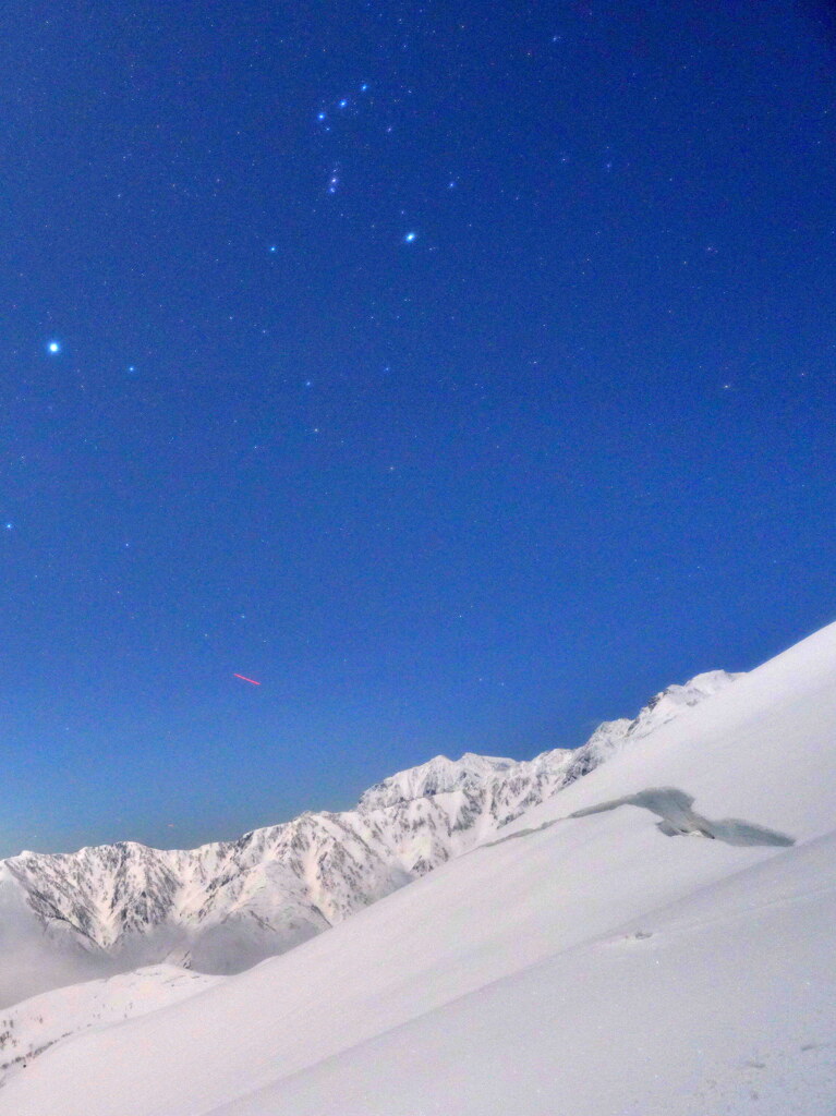 月灯りの星空