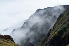仙人の住む岩峰