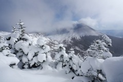 チラ見せの浅間山