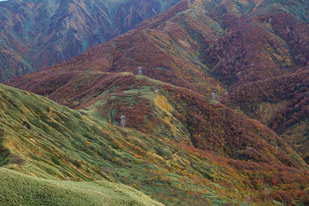 紅葉染まる清水峠