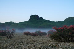 朝霧のスルス岩