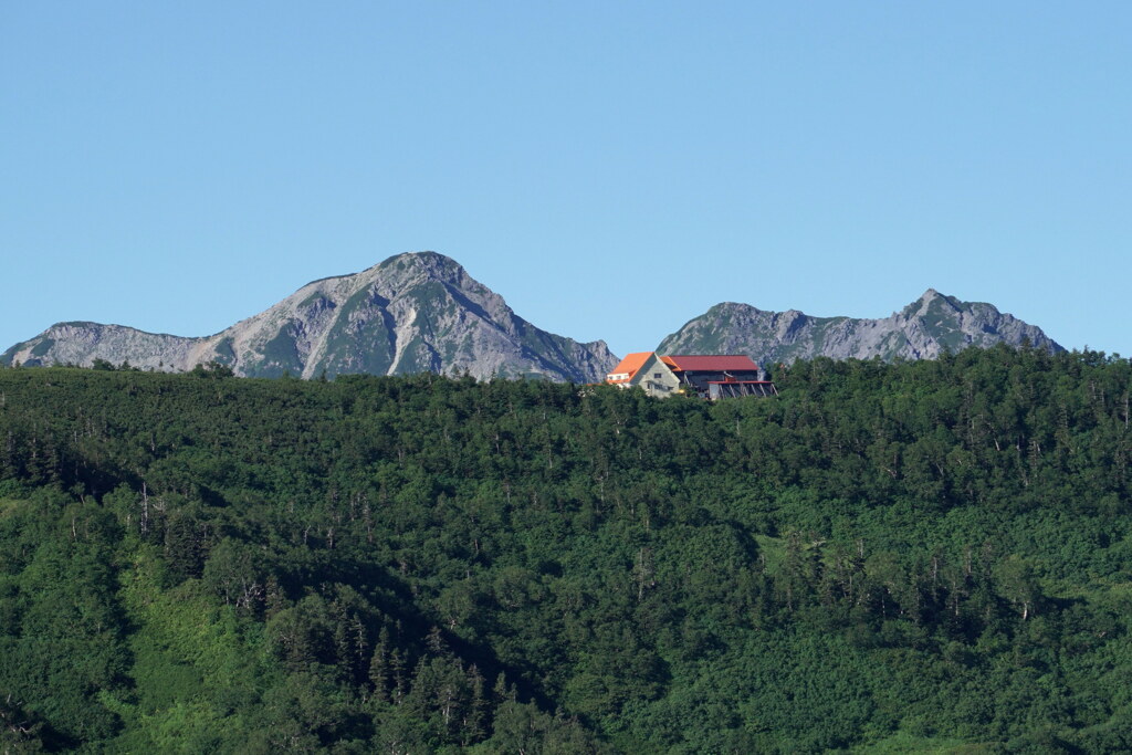 天空の種池山荘