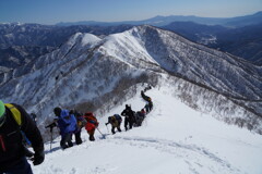 行列は続くよ何処までも