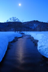 月光の流れ