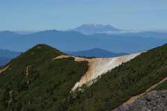 御嶽山を望む