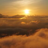 朝陽に染まる雲海