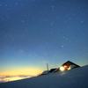 八方池山荘の夜