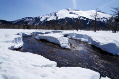 雪解け始まる尾瀬