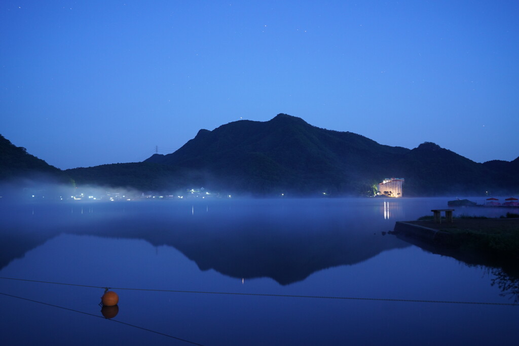 夜明け前