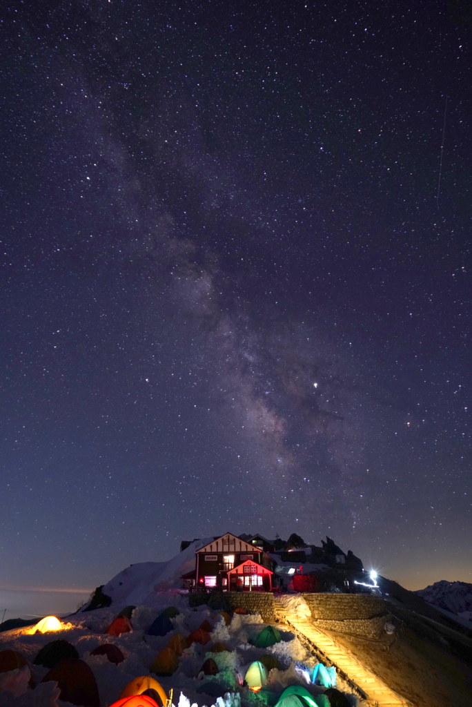 星空の燕山荘