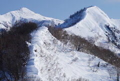雪庇の稜線
