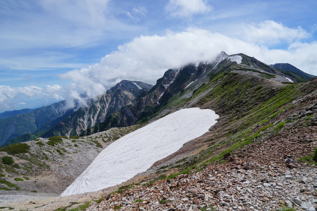 雲湧く白馬岳