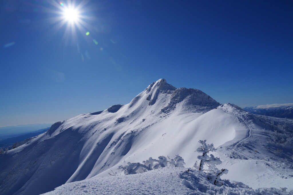 輝く剣ヶ峰山