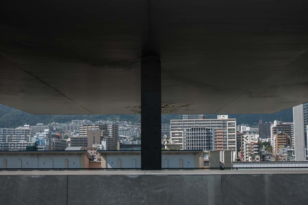 「山側」をのぞく